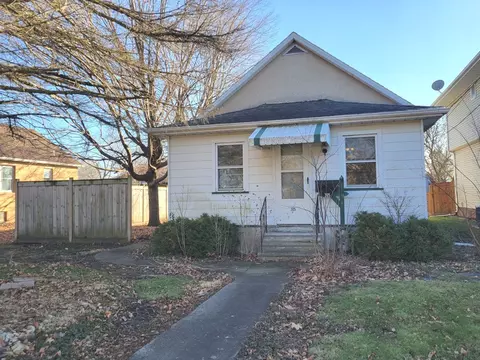305 W Florence St, Oglesby, IL 61348