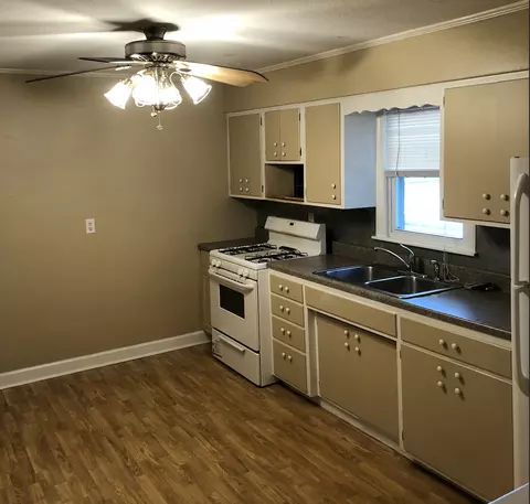 1556 S 4th Ave, Kankakee, IL 60901 photo 2