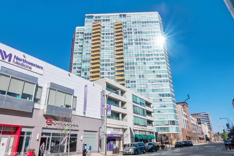 1720 Maple Ave #406, Evanston, IL 60201