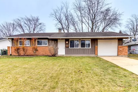 395 Lafayette Ln, Hoffman Estates, IL 60169