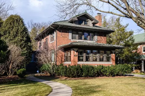 Undisclosed, River Forest, IL 60305