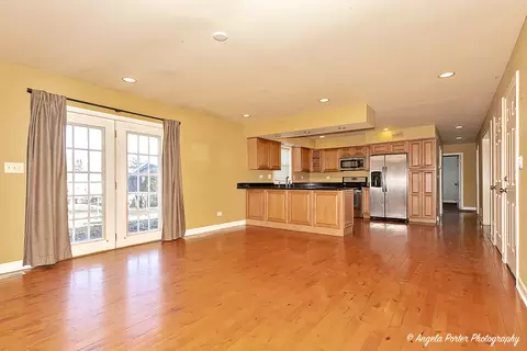 Kitchen - 110 Bay Rd, Mchenry, IL 60051 photo 6 of 7