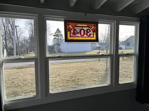 304 E Oak St, Downs, IL 61736 photo 23