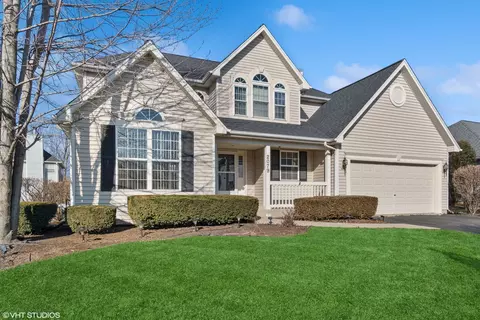 2079 Keim Dr, Aurora, IL 60503