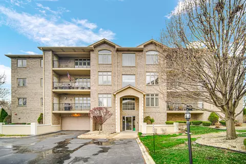18650 Pine Lake Dr #3B, Tinley Park, IL 60477