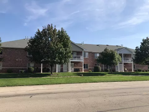 1350 Rock Run Dr #30, Crest Hill, IL 60403