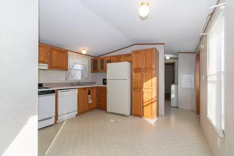 220 Avenue E, Bloomington, IL 61704 photo 5