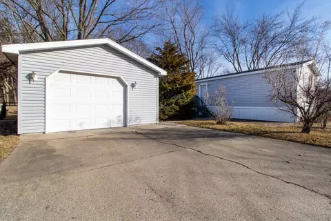 220 Avenue E, Bloomington, IL 61704 photo 23