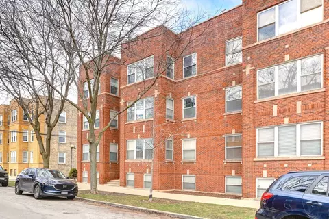 3110 W Belle Plaine Ave #G, Chicago, IL 60618
