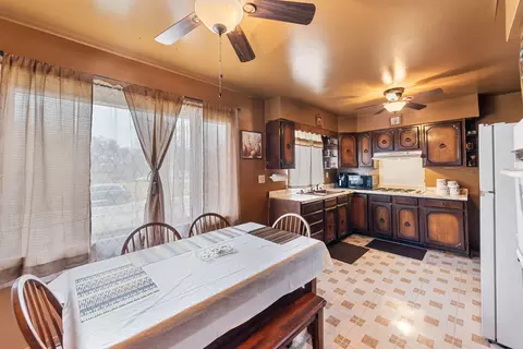693 N Dearborn Ave, Kankakee, IL 60901 photo 9