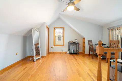 7748 Suburban Ln, Bridgeview, IL 60455 photo 18