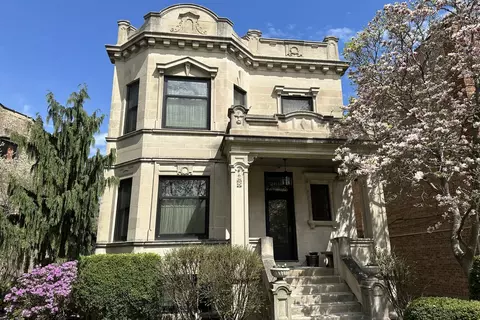 2614 W Logan Blvd, Chicago, IL 60647