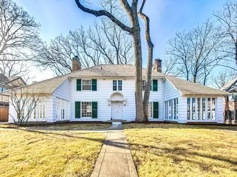 1442 Forest Ave, Highland Park, IL 60035