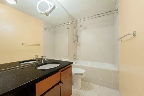 30 E Huron St #5001, Chicago, IL 60611 photo 16