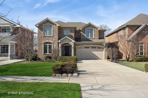 1340 S Prospect Ave, Park Ridge, IL 60068