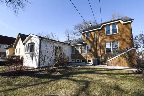 Exterior - 427 Uvedale Rd, Riverside, IL 60546 photo 4 of 7