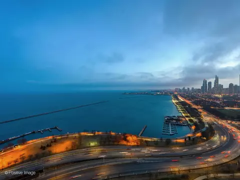 Exterior - 400 E Randolph St #3709, Chicago, IL 60601 photo 1 of 4