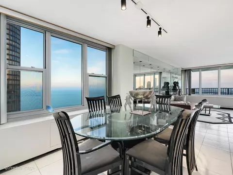 Dining - 400 E Randolph St #3709, Chicago, IL 60601 photo 1 of 4