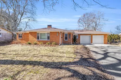 1501 S Maple St, Urbana, IL 61801