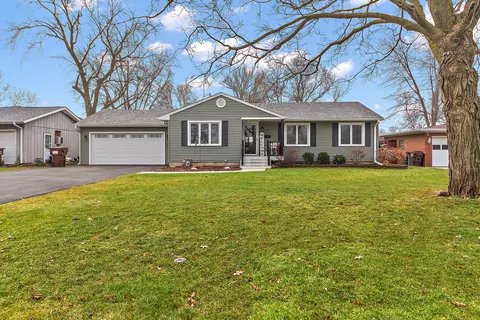 474 Saint Aubin Cir, Manteno, IL 60950