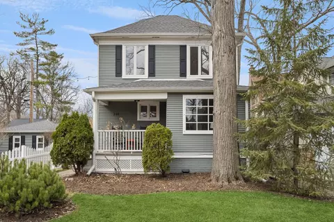 219 13th St, Wilmette, IL 60091