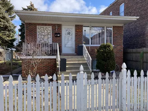 5017 S Fairfield Ave, Chicago, IL 60632