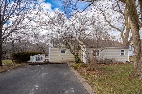 36796 N Oakwood Dr, Lake Villa, IL 60046