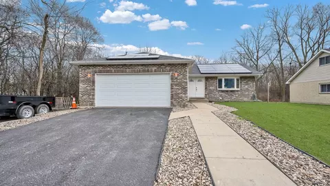 Exterior - Undisclosed, Midlothian, IL 60445 photo 10 of 11