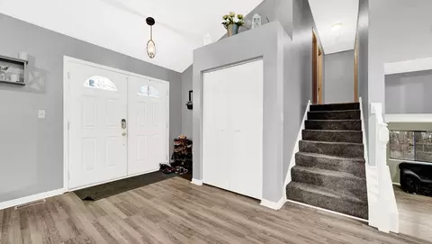 Entry Way - Undisclosed, Midlothian, IL 60445 photo 1 of 1