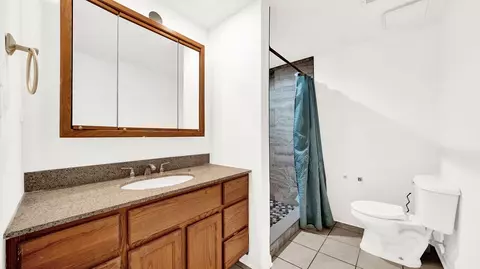 Bath - Undisclosed, Midlothian, IL 60445 photo 2 of 4