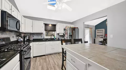 Kitchen - Undisclosed, Midlothian, IL 60445 photo 2 of 3