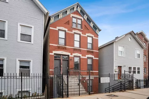 1347 N Greenview Ave #3R, Chicago, IL 60642