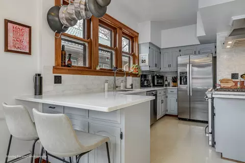 Kitchen - 3013 Maple Ave, Berwyn, IL 60402 photo 2 of 6