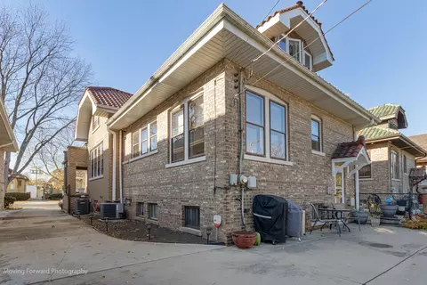 Exterior - 3013 Maple Ave, Berwyn, IL 60402 photo 6 of 10