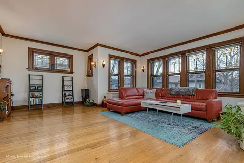 Living - 3013 Maple Ave, Berwyn, IL 60402 photo 2 of 5