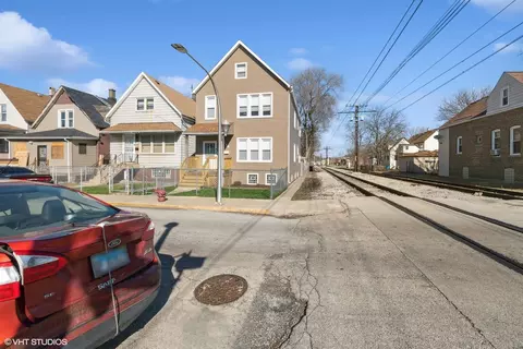 2958 E 80th Pl, Chicago, IL 60617