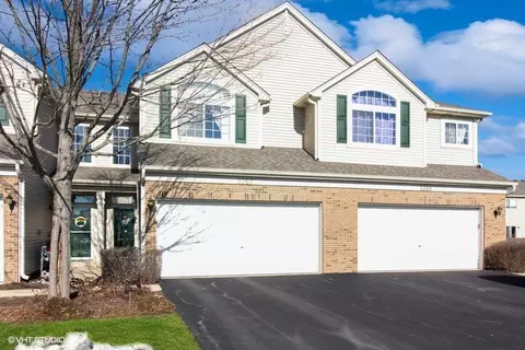 3767 Pope Ct, Plano, IL 60545