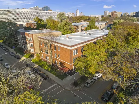 1406 E 56th St #1, Chicago, IL 60637
