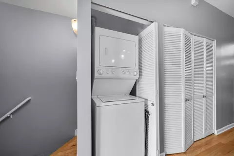 Other - 2330 E 71st St #B, Chicago, IL 60649 photo 1 of 3