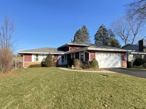 36 Sunset Dr, Cary, IL 60013 photo 2