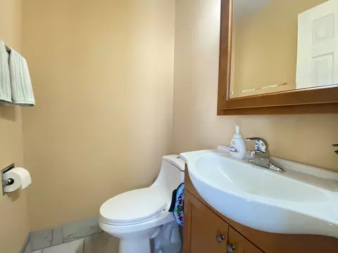 36 Sunset Dr, Cary, IL 60013 photo 4