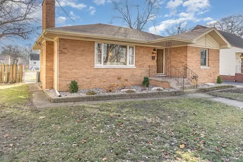 Exterior - 3379 S Schultz Dr, Lansing, IL 60438 photo 4 of 10