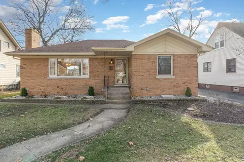 3379 S Schultz Dr, Lansing, IL 60438