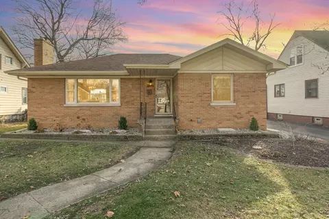Exterior - 3379 S Schultz Dr, Lansing, IL 60438 photo 2 of 10