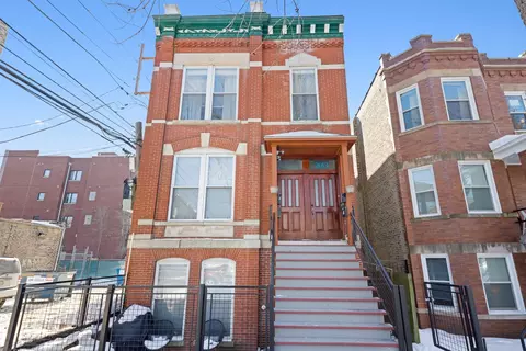 2013 W Moffat St, Chicago, IL 60647