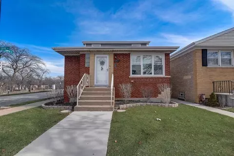 5527 N Sayre Ave, Chicago, IL 60656