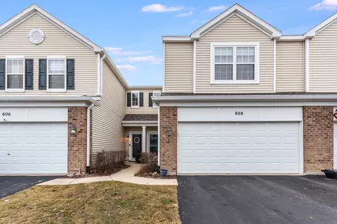 608 Springbrook Trl, Oswego, IL 60543