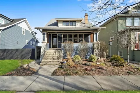 938 Gunderson Ave, Oak Park, IL 60304