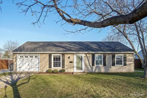 57 Paddock St, Montgomery, IL 60538
