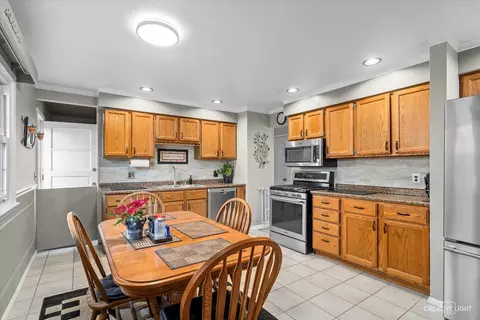 Kitchen - 57 Paddock St, Montgomery, IL 60538 photo 3 of 4